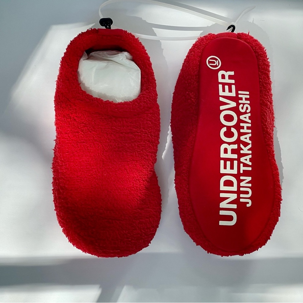 NWOT Undercover Jun Takahashi sherpa slides